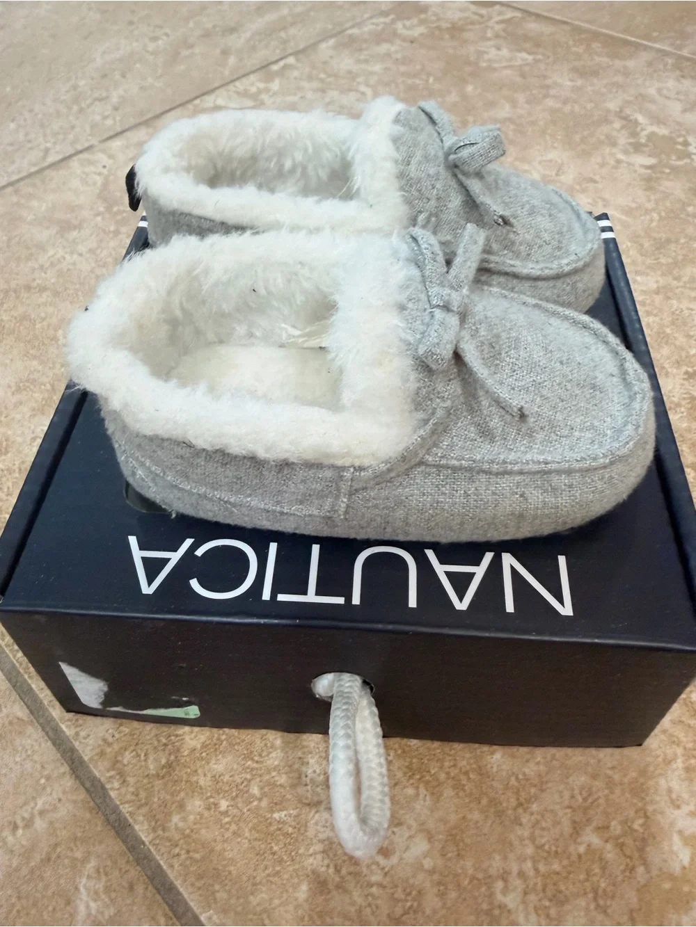 Nautica Light Gray Plush Lined Moccasin Slippers